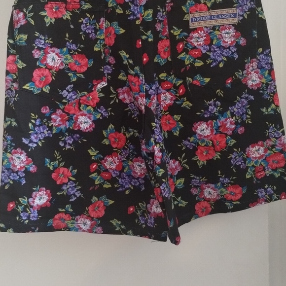 D'Mode Classix Vintage Floral Shorts Never Worn - Picture 2 of 7
